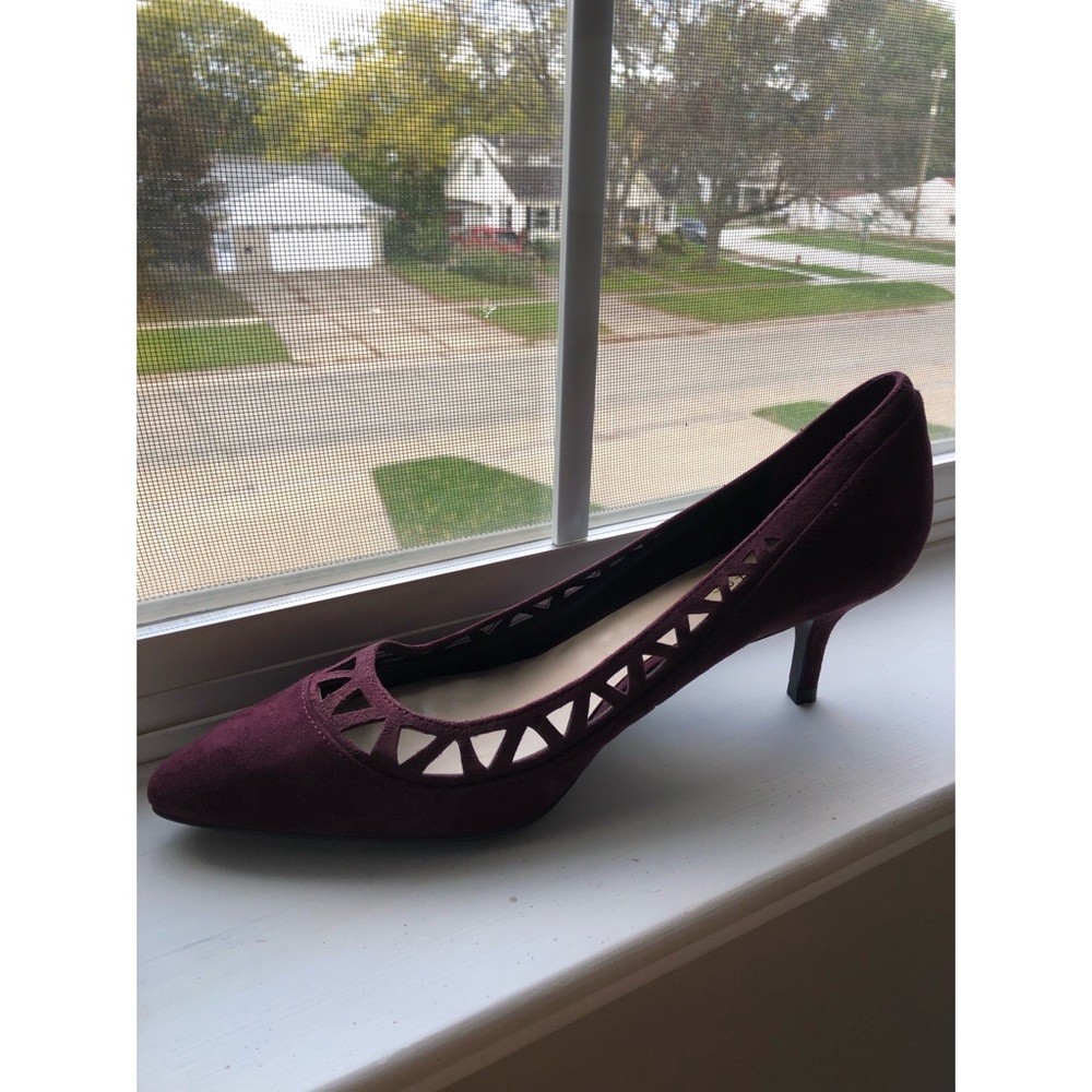 New Nine West Burgundy Kitten Heel Pumps sz8.5